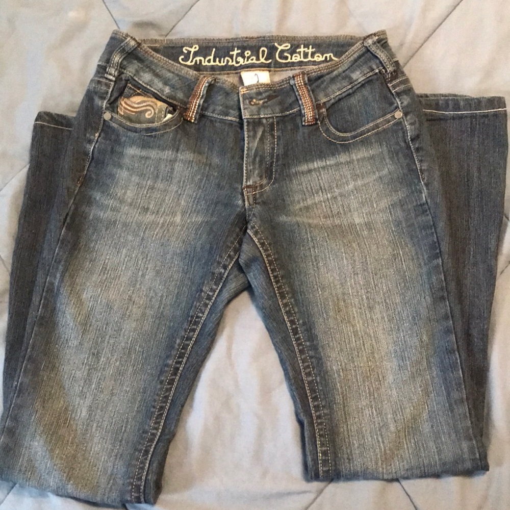 Jeans - Picture 2 of 4